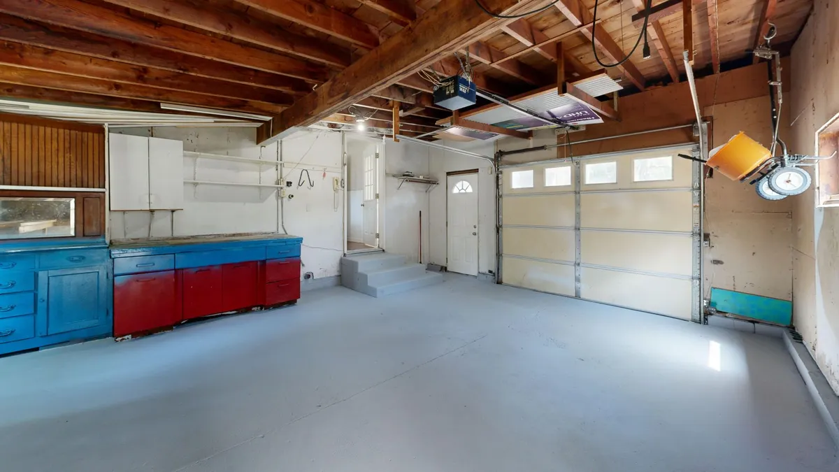 Isoler un garage soi-même : murs, porte et plafond